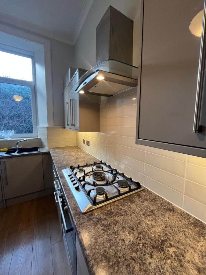 Bright 3 Bedroom Edinburgh City Apt المظهر الخارجي الصورة