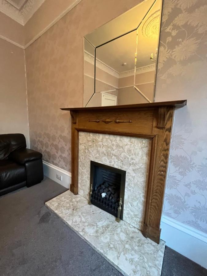 Bright 3 Bedroom Edinburgh City Apt المظهر الخارجي الصورة
